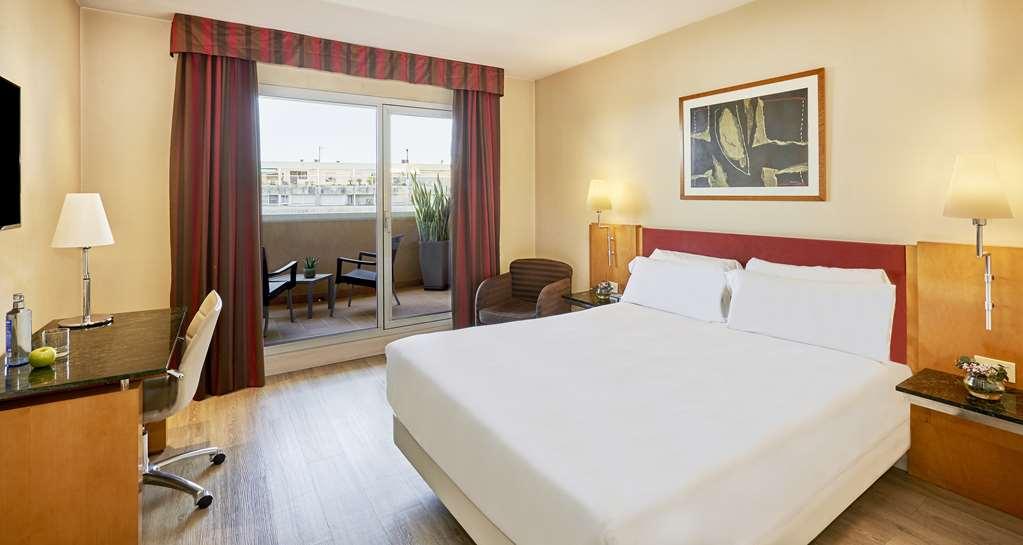 Nh Ciutat De Reus Hotel Room photo