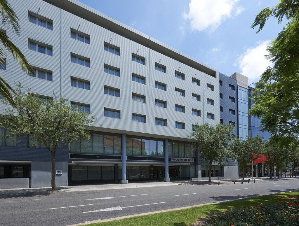 Nh Ciutat De Reus Hotel Exterior photo