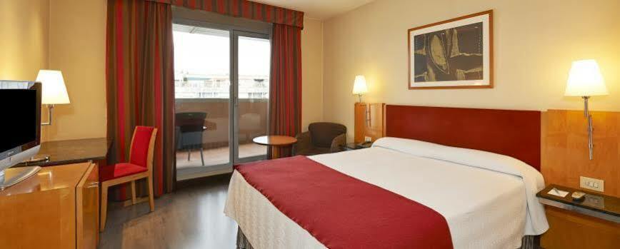 Nh Ciutat De Reus Hotel Exterior photo